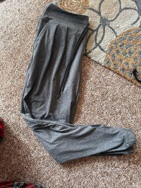 Lole grey jogger sweatpants
